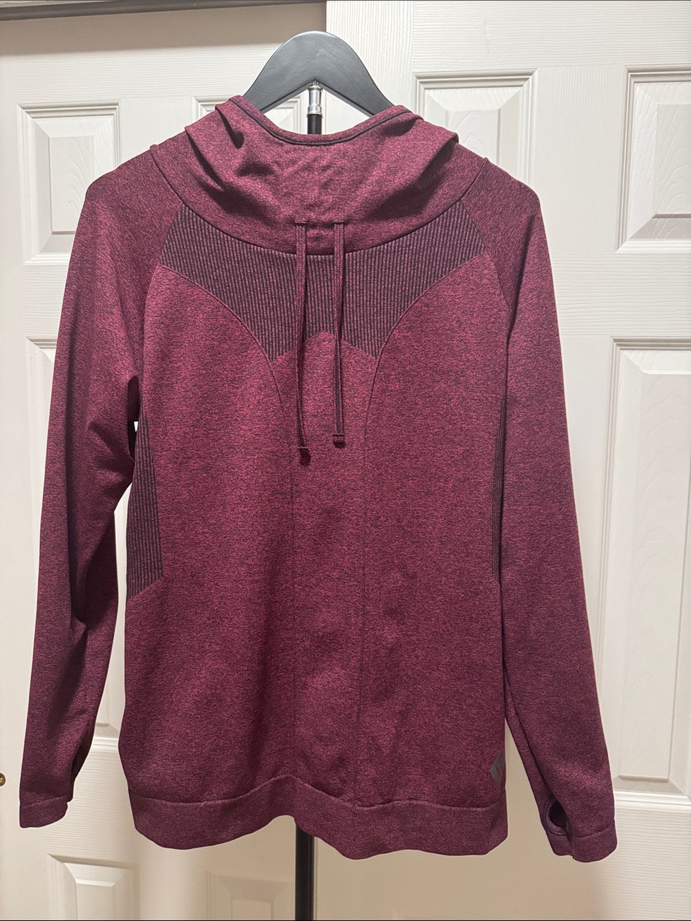 Title nine Women's Heathered Burgundy Pullover Hoodie